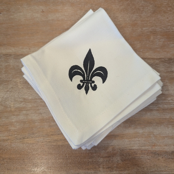 Pomegranate Fleur De Lis Cocktail Napkins *6* - Picture 2 of 2